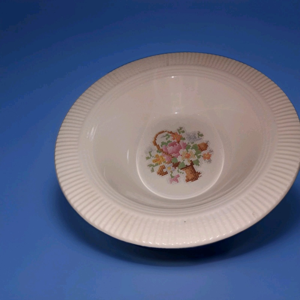 VTG Salem Soup Cereal Bowl Basket Of Flowers Petit Pointe Very Good Cross Stitch